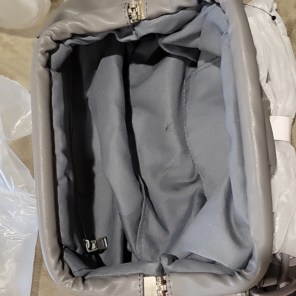 Badgley Mischka wrapped frame clutch NWT - Picture 5 of 9
